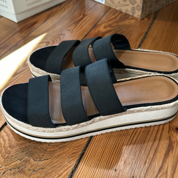Universal thread black wedge sandals - Picture 1 of 7
